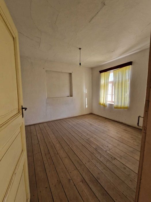 Продава се Къща в с. Обнова, Област Плевен - 130 кв.м за 71 €/кв.м - Снимка #1