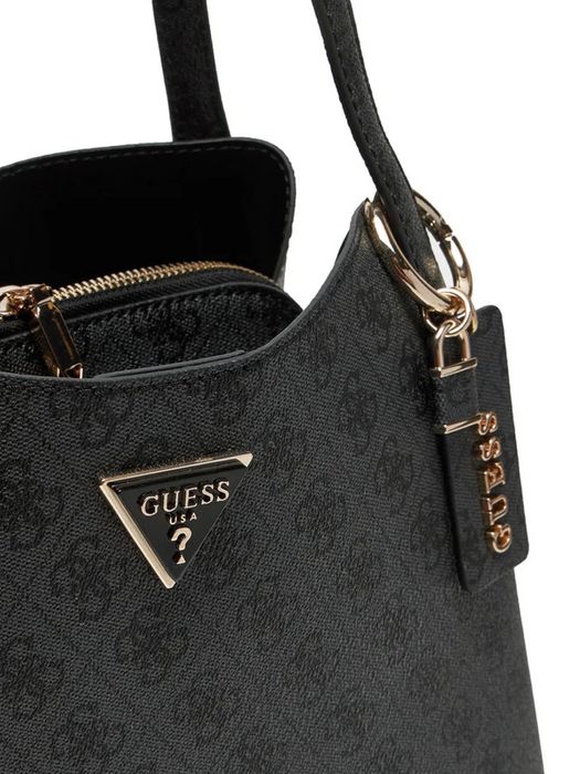 Нова чанта Guess