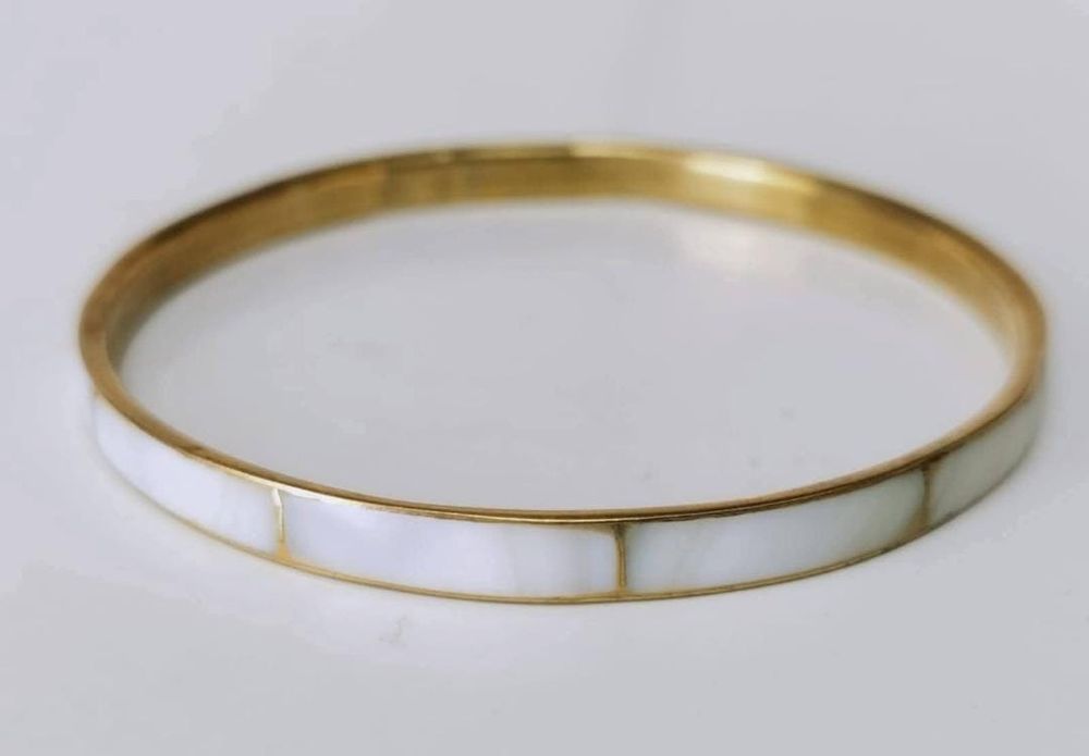 Veche bratara din alama cu sidef incrustat, copii