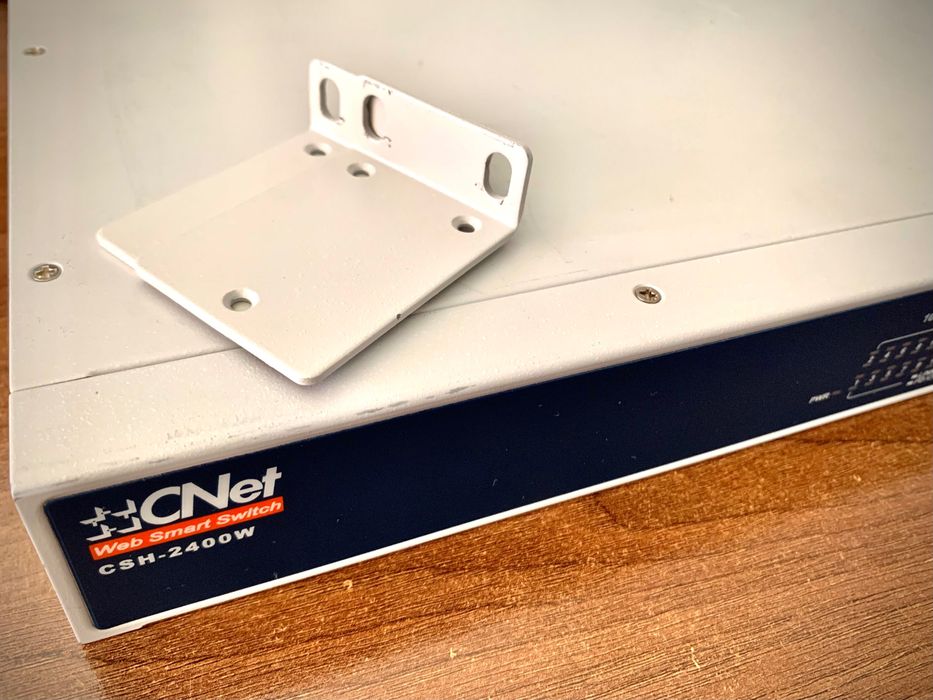 Managed switch CNet CSH-2400W