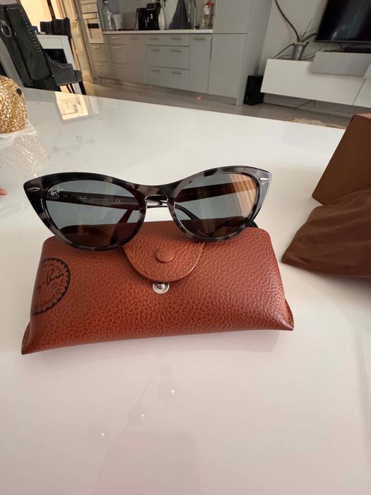 Дамски слънчеви очила Rayban