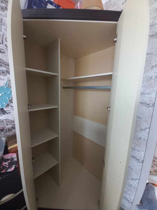 Шкаф в хорошем состоянии