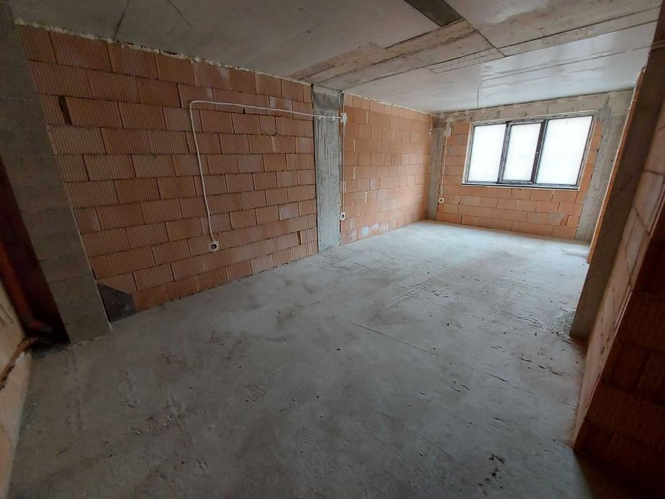 Продава се Тристаен апартамент в Търговище, Боровец - 120 кв.м за 935 €/кв.м - Снимка #2