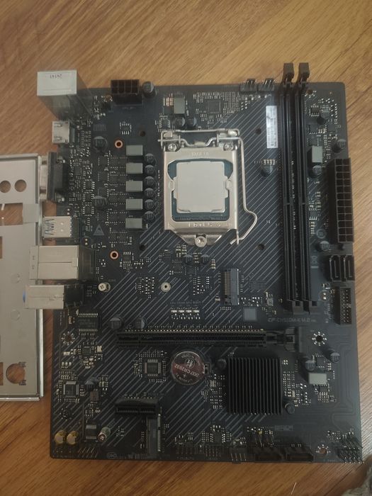 Процессор i10400f  с мат платой ch510m