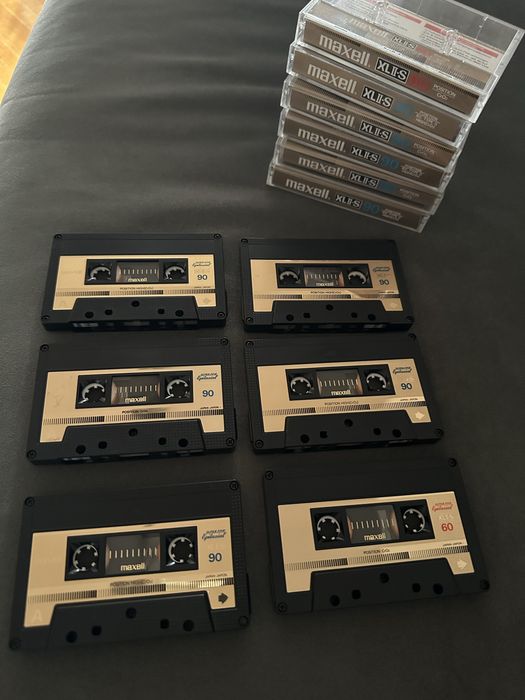 Vand un set de 6 casete Maxell XLII-S 90min