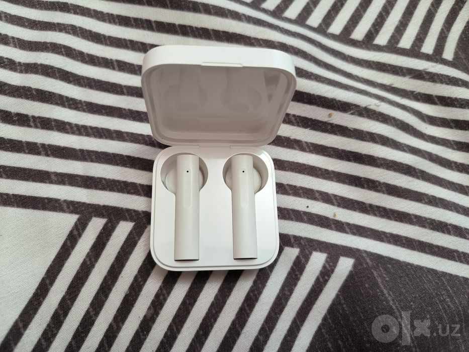 Продам оригинальные наушники Mi True Wireless Earphones 2 Basic