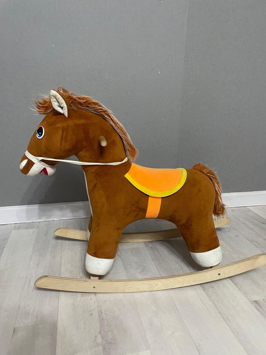 Лошадка каталка качалка