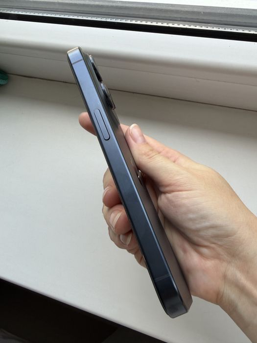 Продается IPhone 15 pro