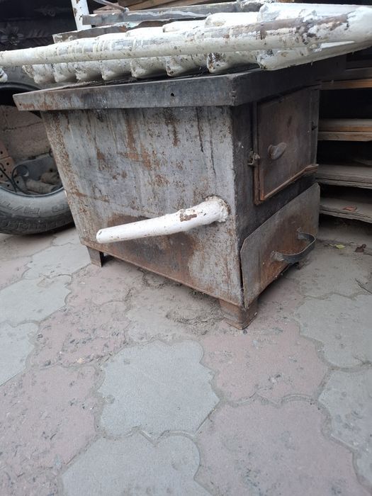 Печка на твёрдом топливе