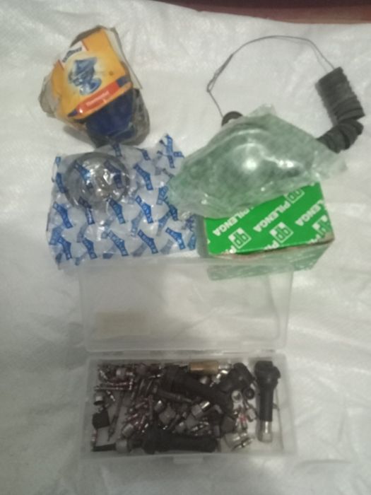 Продам лопаты большие.