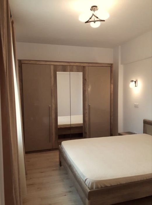 PROPRIETAR INCHIRIEZ AP 2 cam bloc nou Piata Muncii