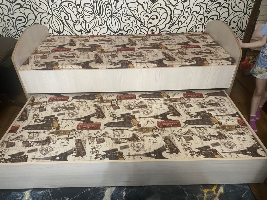 Кровать подростковая