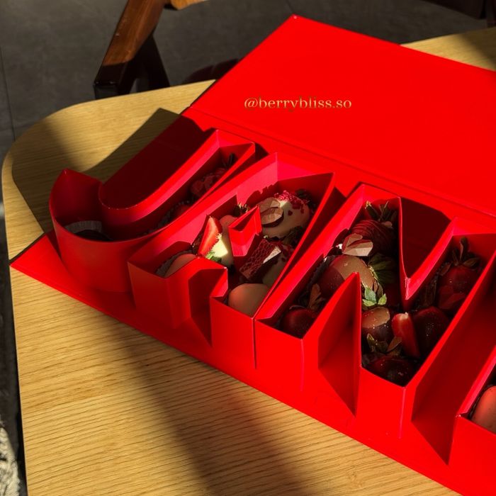 Клубника в шоколаде подарок сыйлық