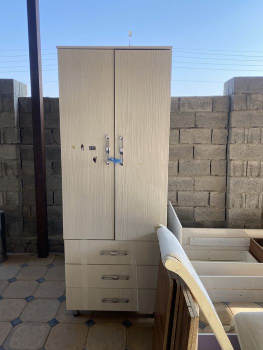 Осы мебел дер сатылады жаксы сынық жоқ сап сау бәрі