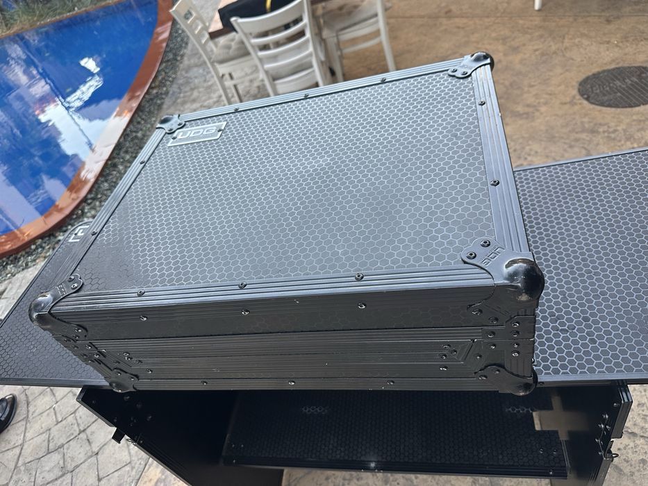 UDG flight case за  traktor s4 mk3