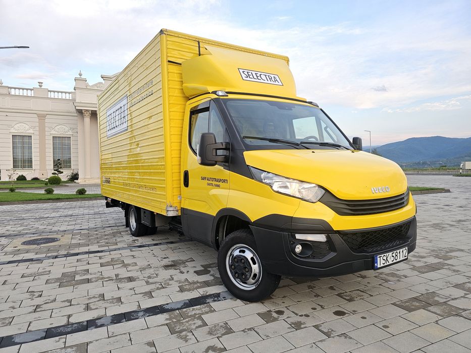 Iveco daily, ( 2018) cu lift hidraulic , mercedes sprinter