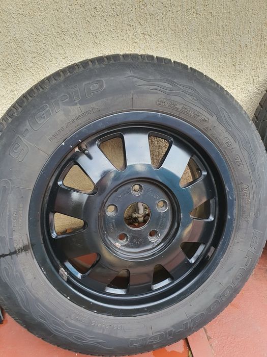 5x112 Vand 2 jante "15 originale Audi A4 B5 cu cauciucuri de vară bune