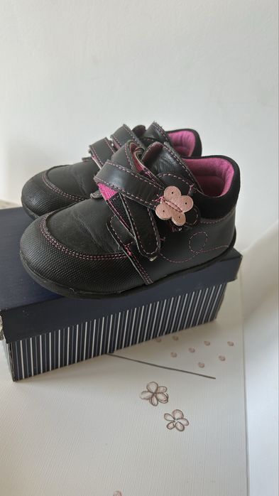 Pantofi fetițe 24