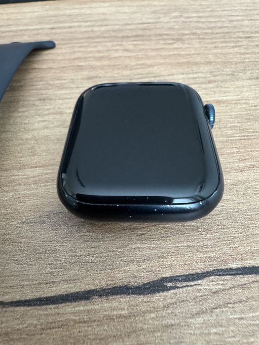 Apple Watch 8 45 mm- GPS