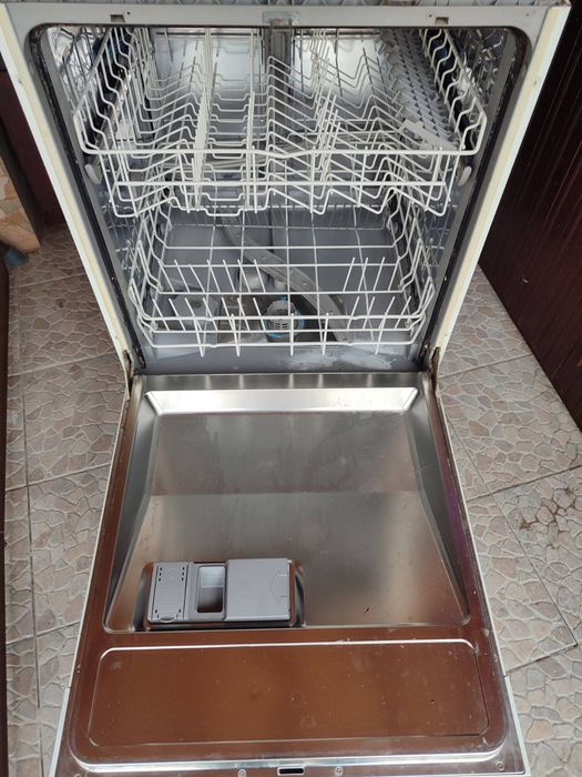 Съдомиялна Bosch