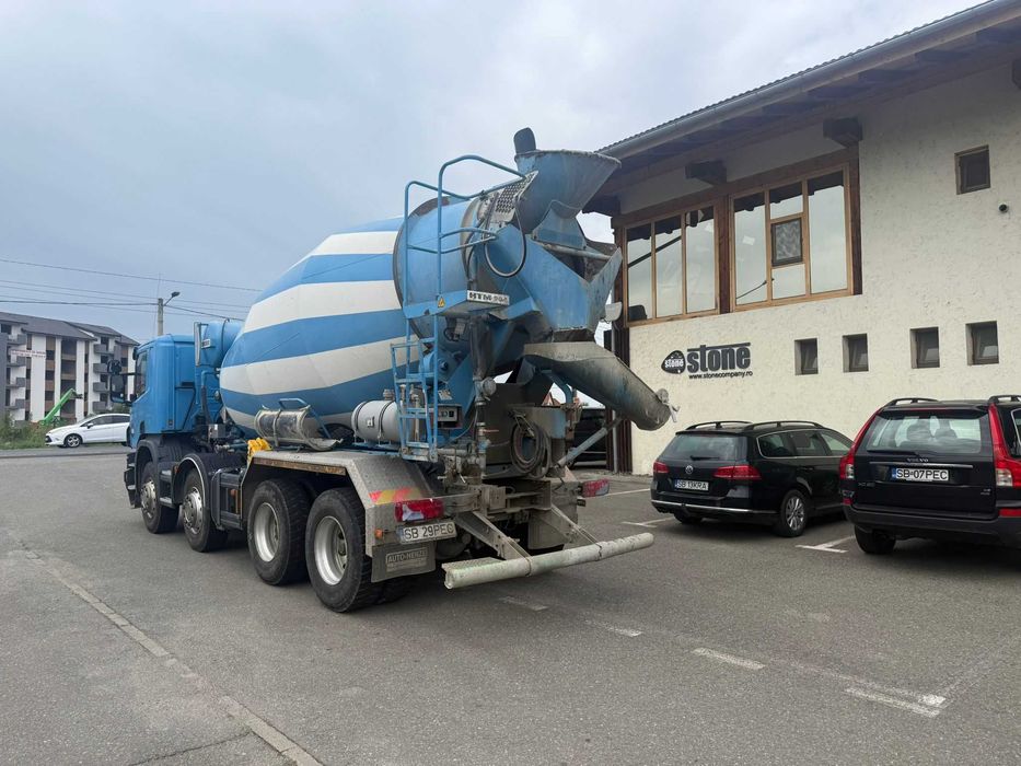 Autobetoniera SCANIA 8x4 9 mc