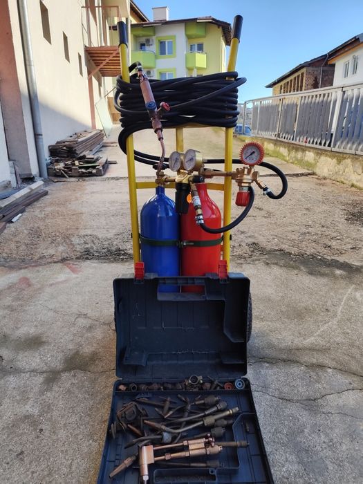 Мобилен оксижен с 2х7 литра бутилки.