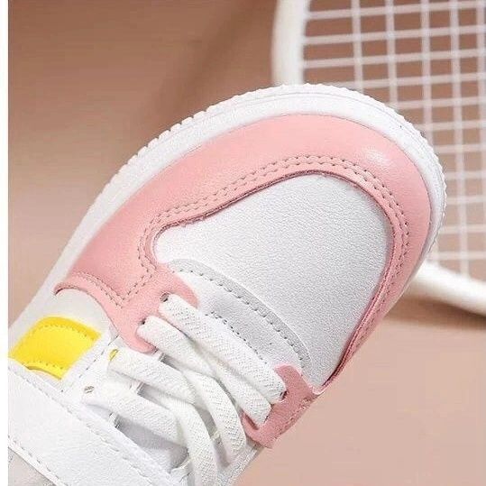 Детские кроссовки новый