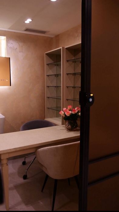 Продается салон красоты с готовым арендатором за 2000$