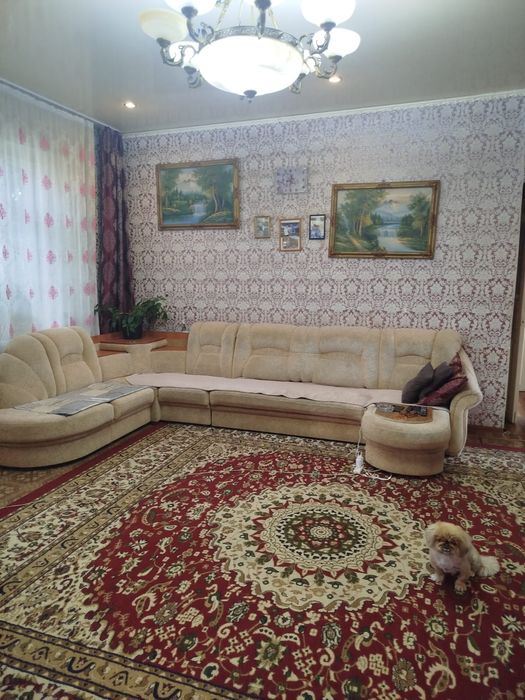 Продам двухэтажный коттедж