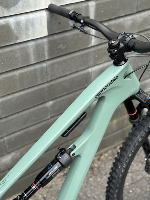 Планинскк карбонов велосипед CANNONDALE HABBIT CARBONE 1 (L размер)