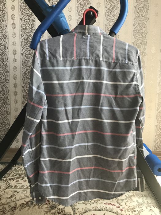 Жаңа,қолданыстағы киІмдер сатылады