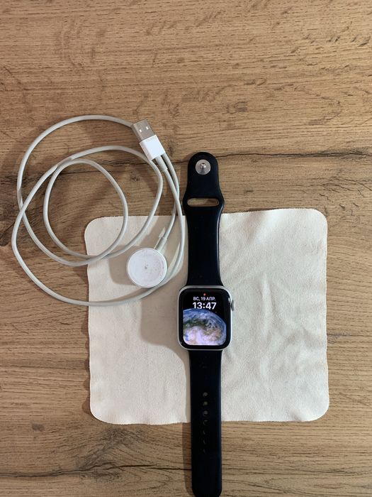 Apple Watch Series 5 44 мм (Space Gray)