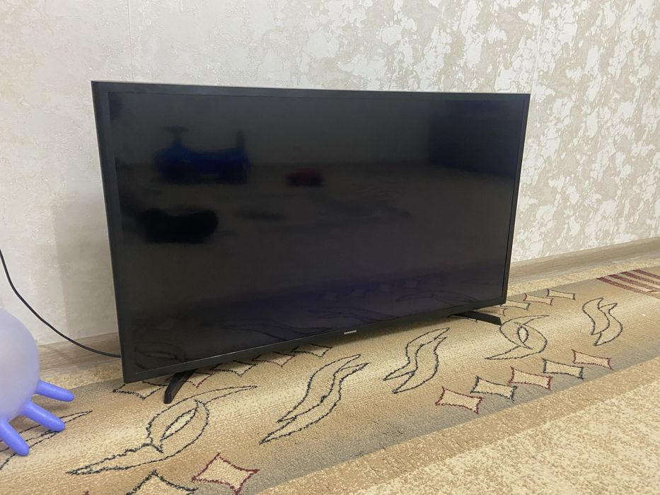 Бу Телевизор Самсунг Смарттв 109см