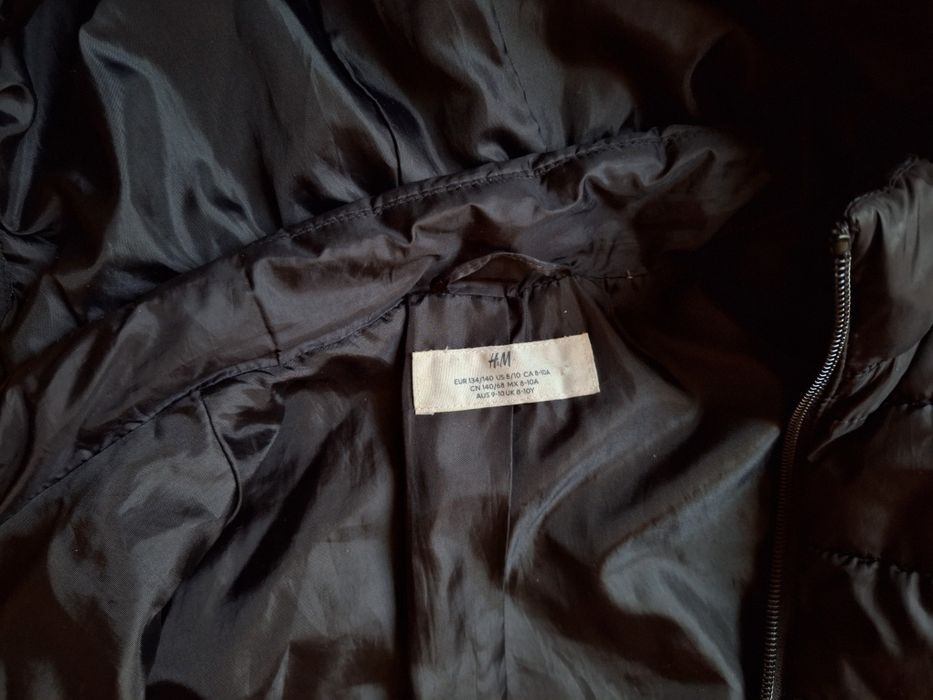 vand geaca H&M baieti 146 cm