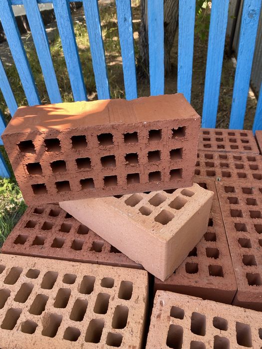 Продам кирпич в хорошем качастве