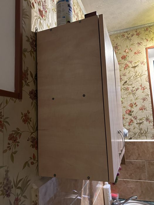 Шкафчик нависной