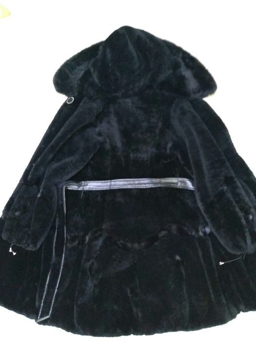 Шуба мутон с норкой.