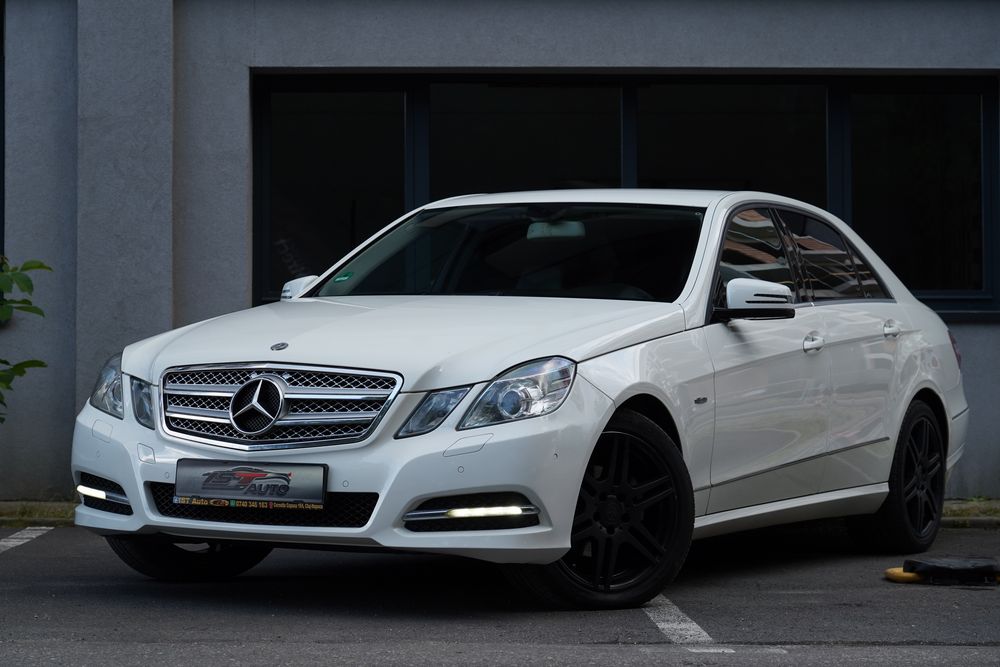 MERCEDES-BENZ E-Class