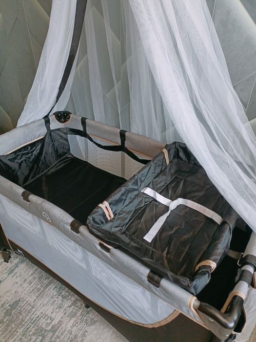 Продам кровать-манеж