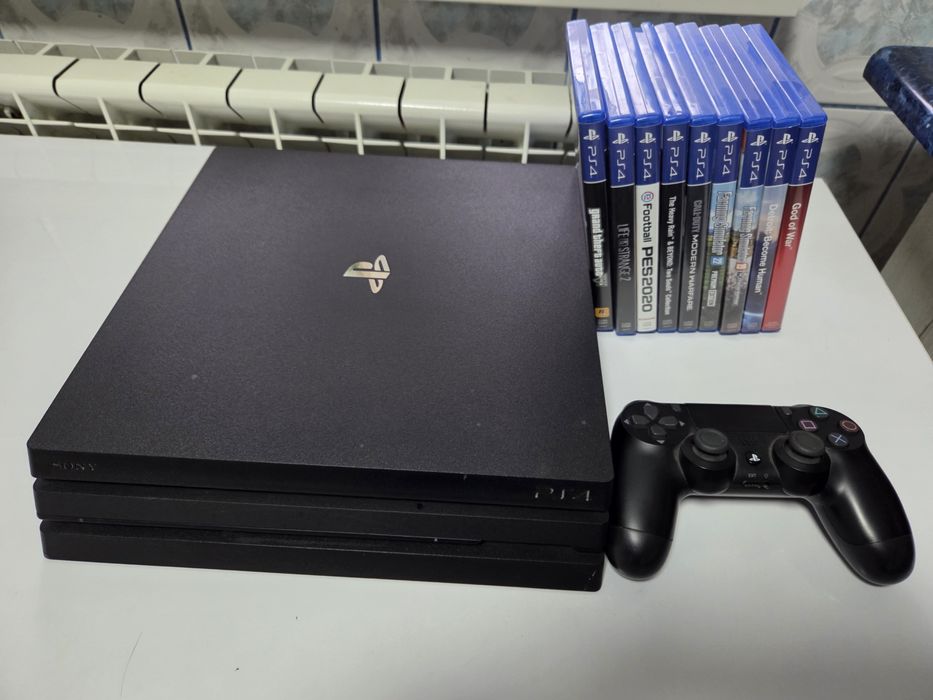 PlayStation 4 Pro Slim 1TB + 11 jocuri originale