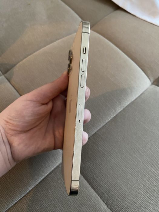 Продам iPhone 12 pro max