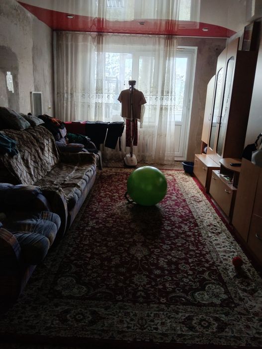 Продам 2-ком.кв на 8 микрорайоне 3/5
