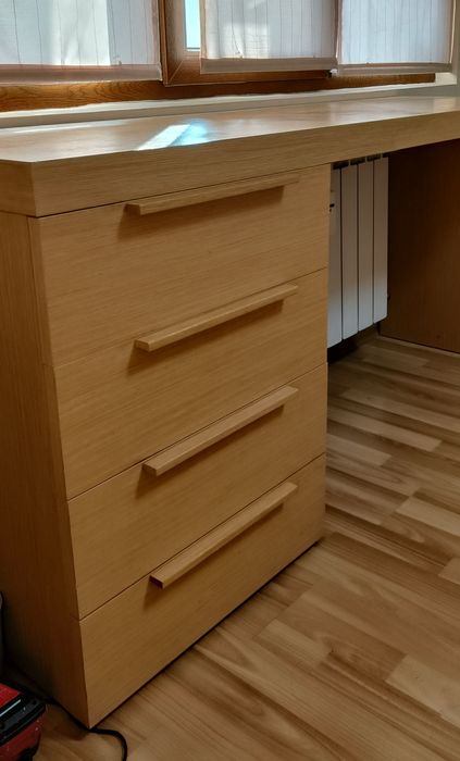 НАМАЛЕНО! Масивно бюро от естествено дърво