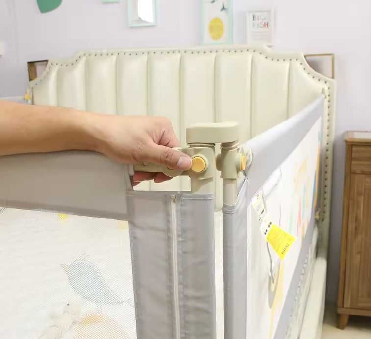 Защитный бортик для детской кровати