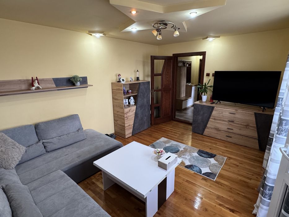 Apartament 3 camere Caransebes