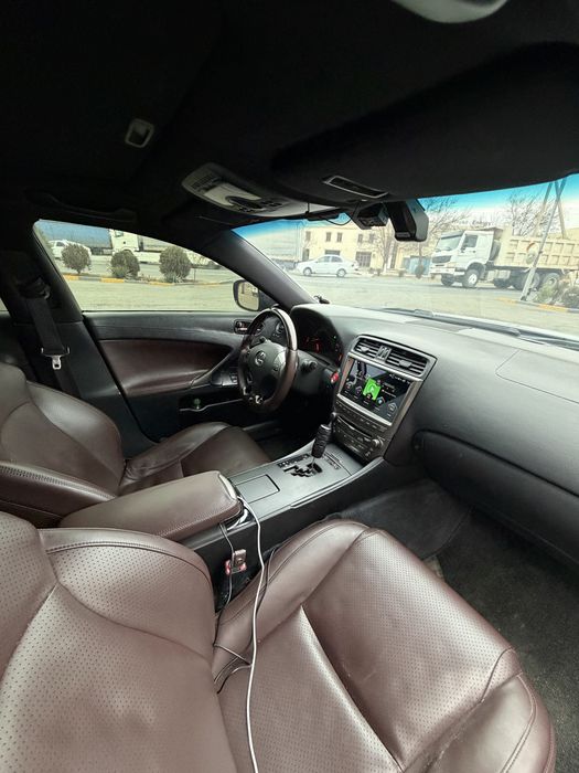 Lexus is 300  Yaponchik