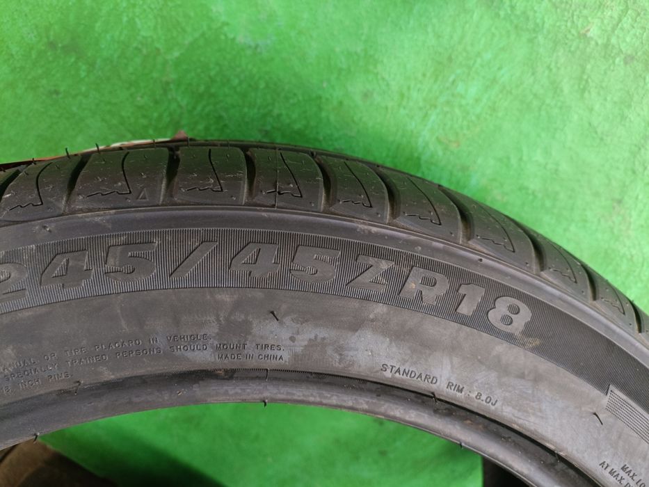 Шины новые 245/45ZR 18 Firemax