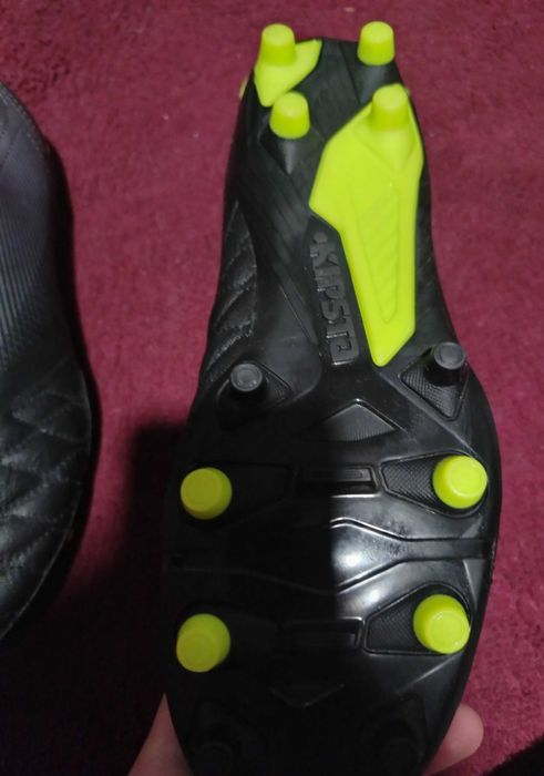 Ghete de fotbal KIPSTA mărime 40