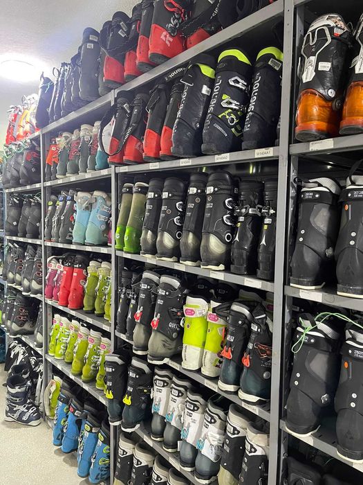 Vindem clapari adulti