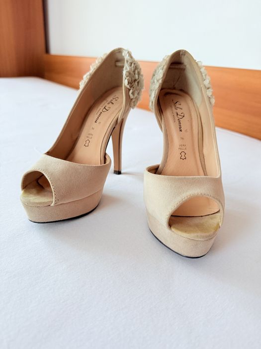 Pantofi cu toc eleganti